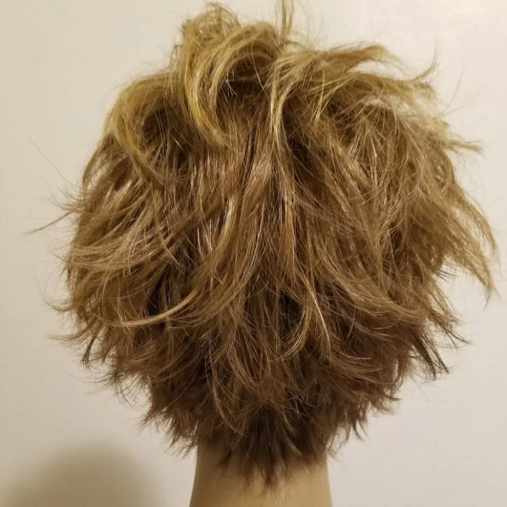 Short Wig by LUXHAIR (D) - Picture 5 of 6